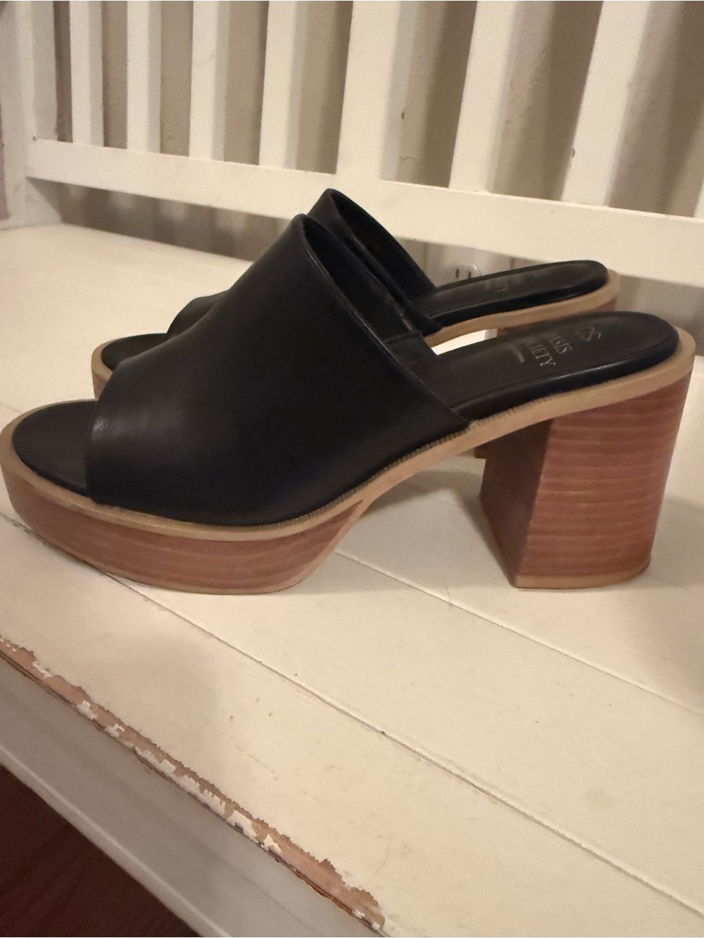Black block heel platform sandal